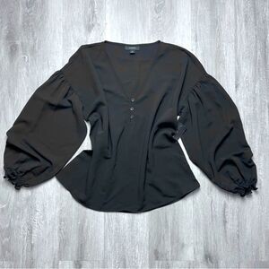 Women's XS NWT Black Balloon Long Sleeve V Neck Top New